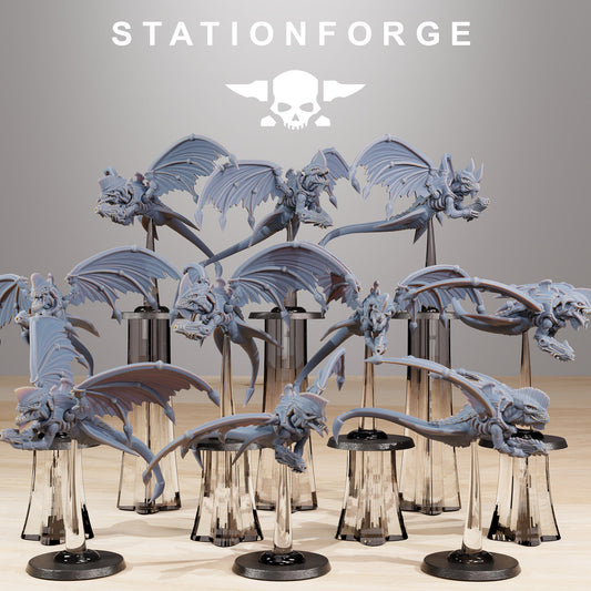 Xenarid Flyers | Station Forge | Wargaming | Xenomorph gargoyles | Alien Flyer | RPG Miniatures | Tabletop Sci-fi