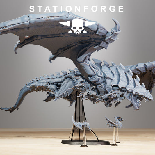Xenarid Dragon Wargaming Miniature | Station Forge | Grimdark Winged Alien | Xenomorph Inspired | Tabletop Gaming Unique Accessory Sculpture