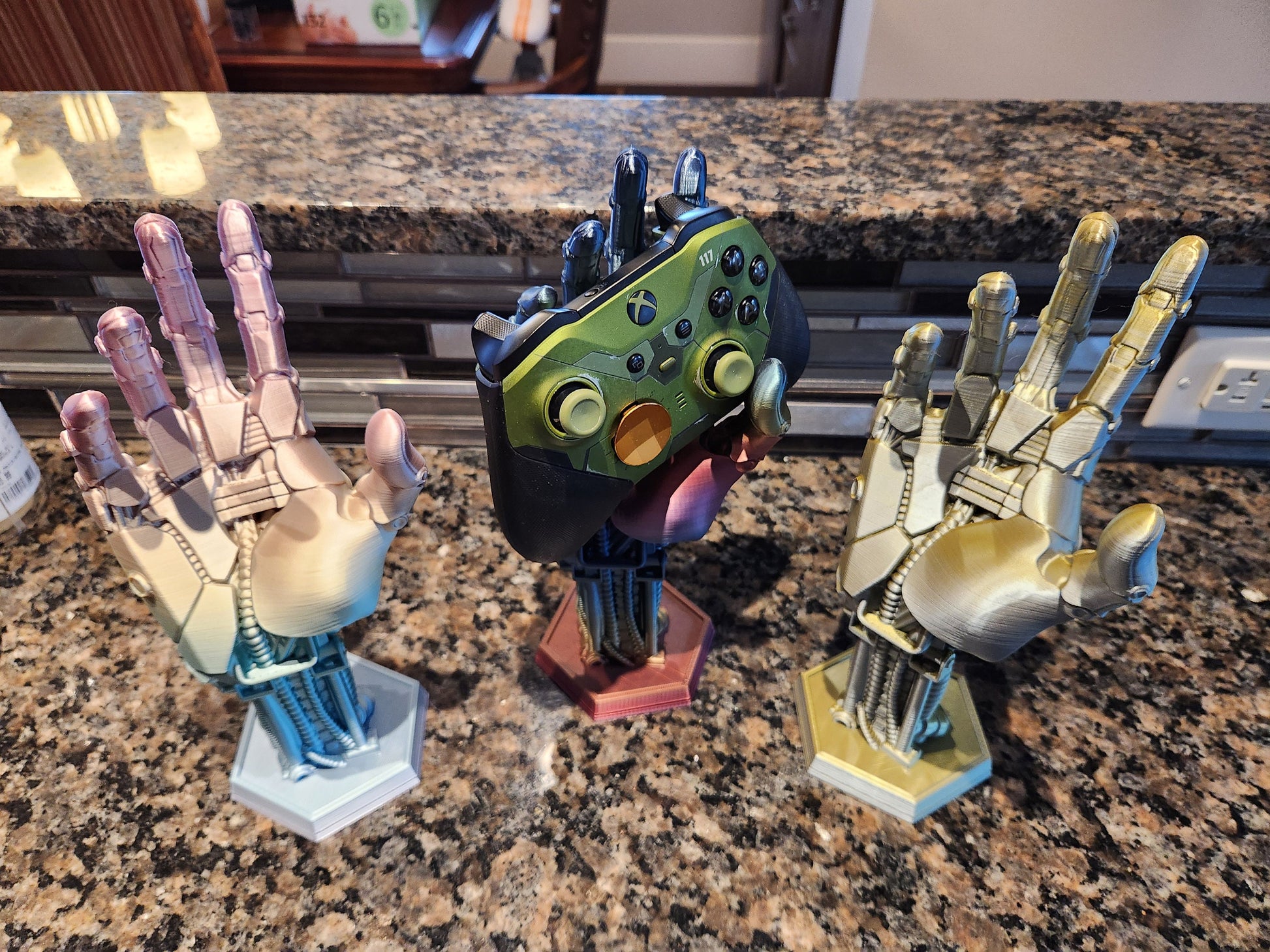 Android Cyberpunk Controller Holder: Sleek Stand for Your Gaming Gear | Cyberpunk Holder for Controllers | gift for her gamer Gift for him