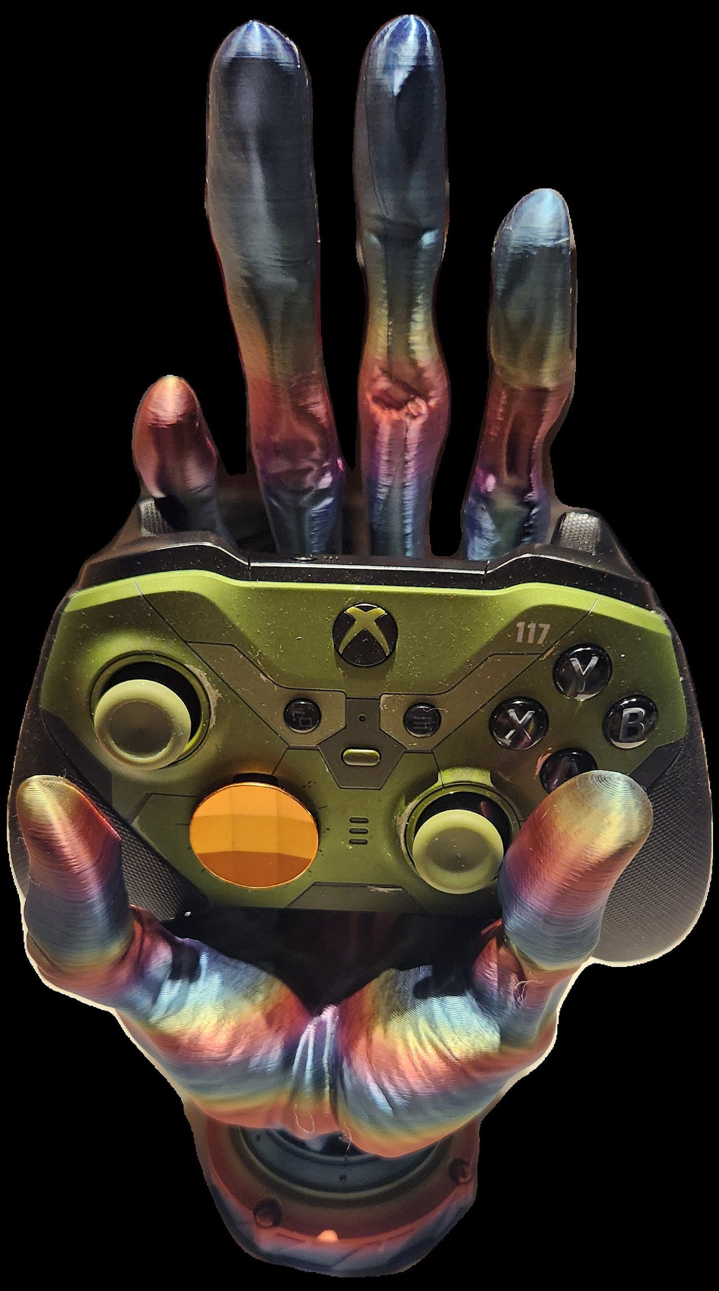 Alien Grip: Otherworldly Controller Holder for Sci-Fi Gaming Setups