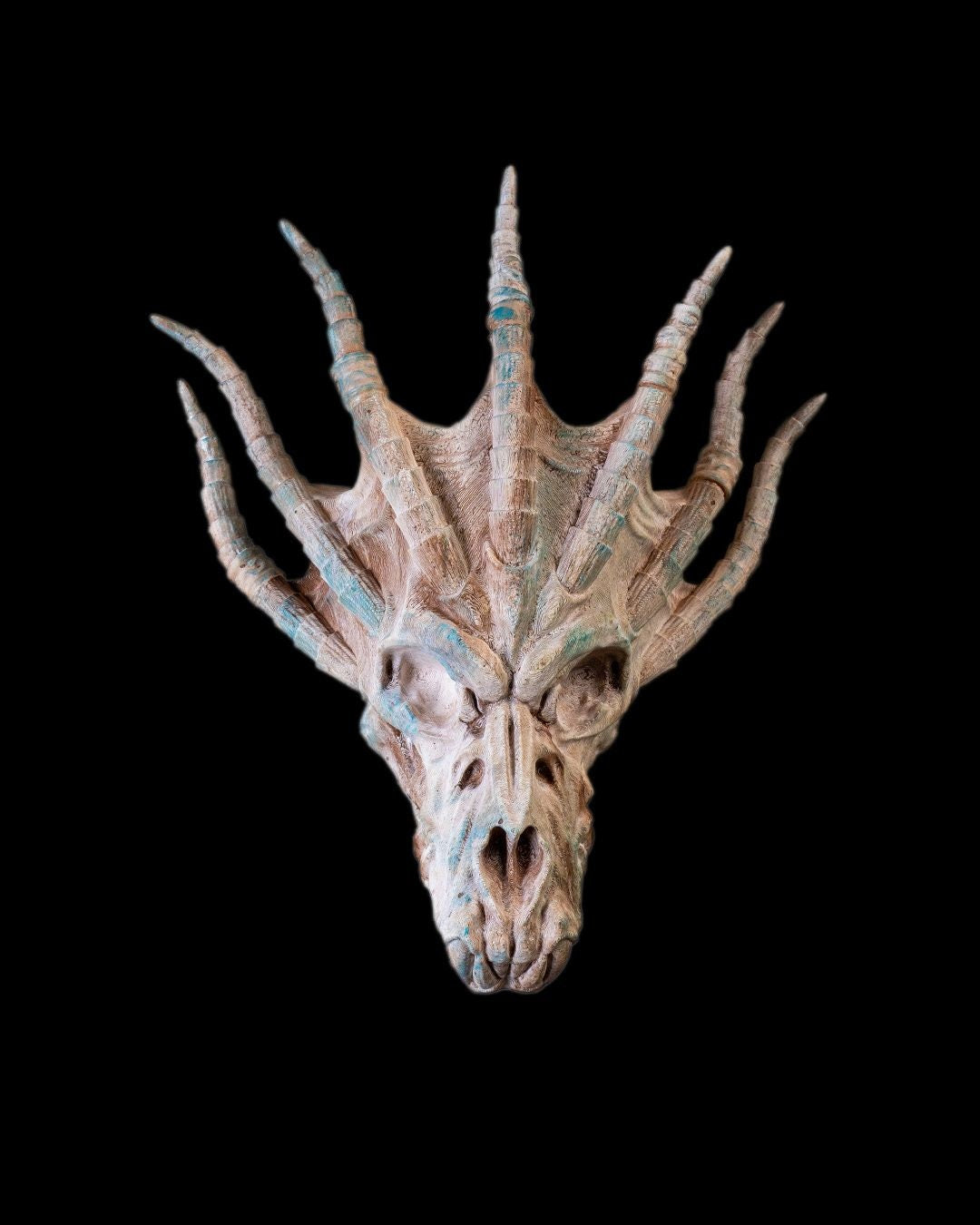 Handcrafted Dragon Skull Wall Ornament | Gothic Home Decor | Fantasy Dragon Head Sculpture | Unique 3D Wall Art | Mythical Creature Decor
