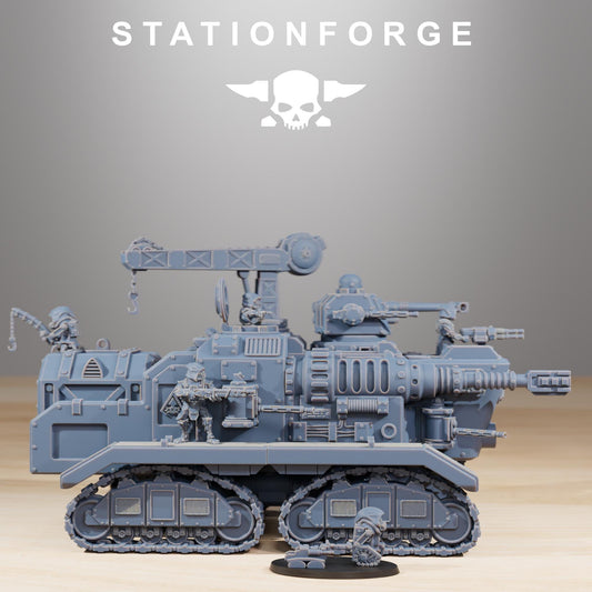 Scavenger Prospector | Station Forge | Wargaming Miniature | Grimdark Future | Sci-fi Commander of Robots | Scavenger Champion