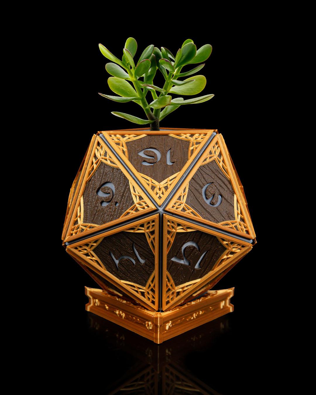 D20 Dice Planter – Geeky Plant Pot for RPG & DnD Fans!