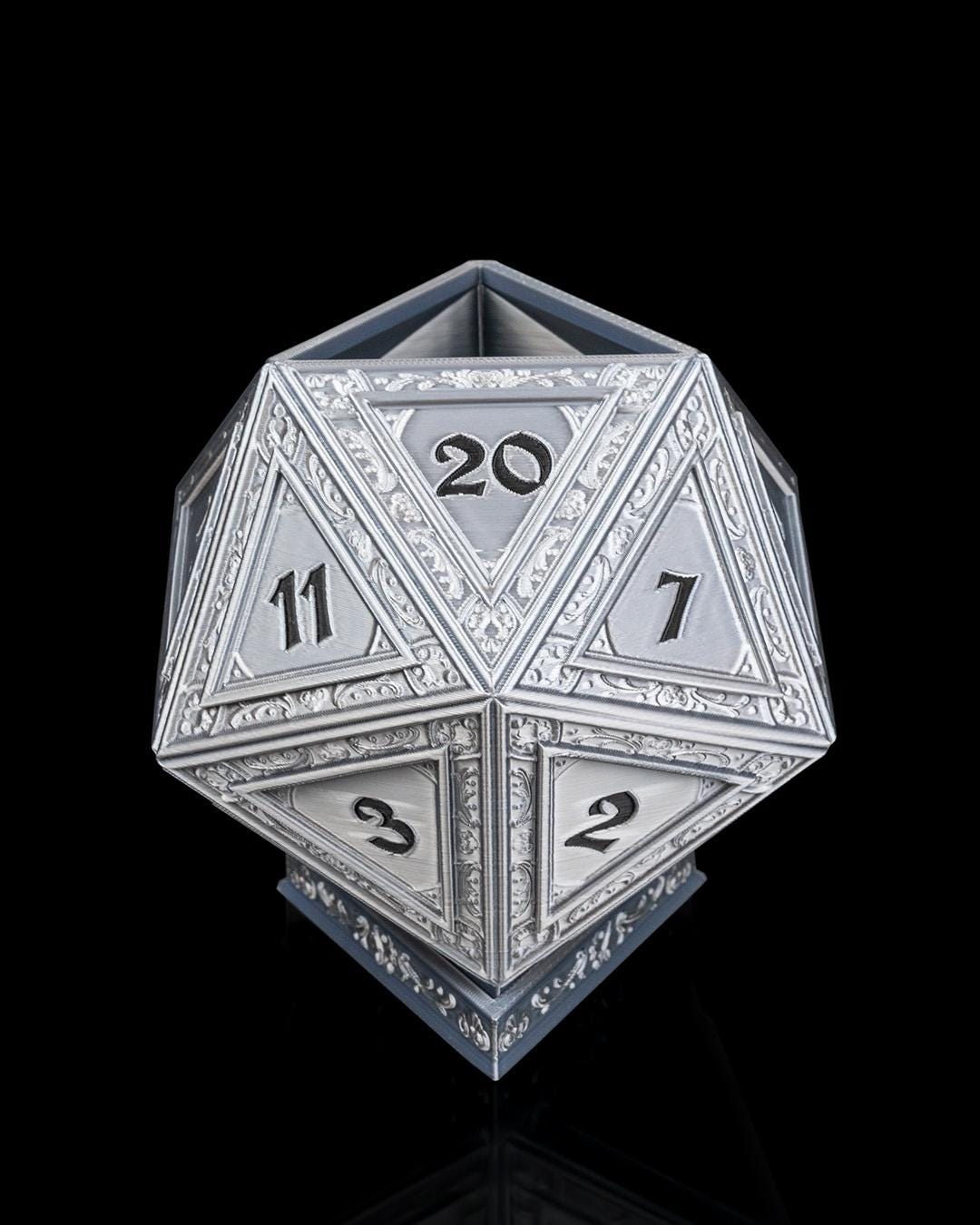 D20 Dice Planter – Geeky Plant Pot for RPG & DnD Fans!