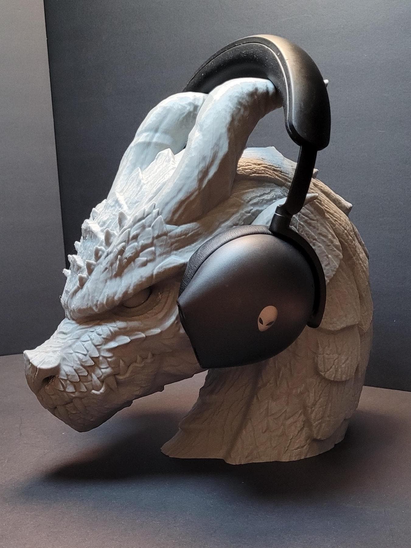 3D Printed Dragon Head Headphone Holder | Fantasy Gamer Desk Accessory | Geek Gift | DND, TTRPG, RPG & Gaming Setup Decor