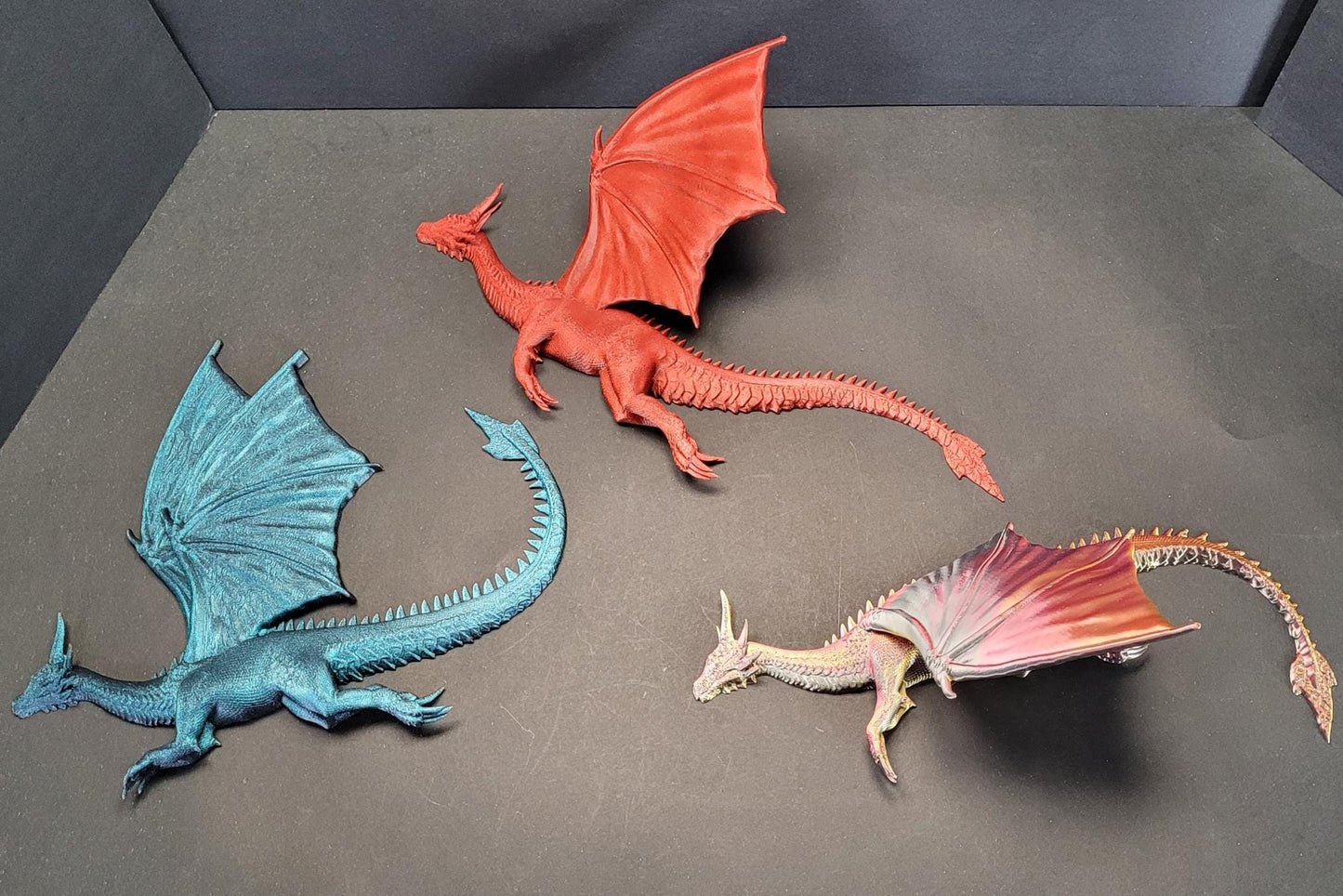 3D Printed Flying Dragon Wall Art – Fantasy Home Decor | Custom Colors | D&D, RPG, Gamer Room, Mythical Creature Gift | Dragon Sculpture