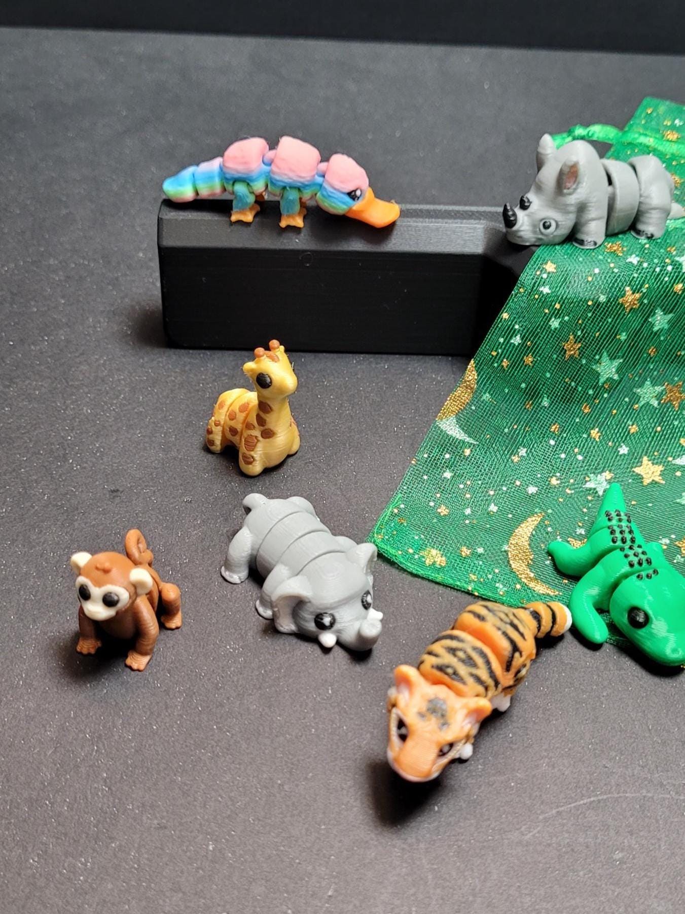 PocketPals Jungle Friends Set – 10 Mini Sea Creatures | Lion, Tiger, Elephant, Giraffe, Sloth & More | Gifts | Party Favors | Birthday |