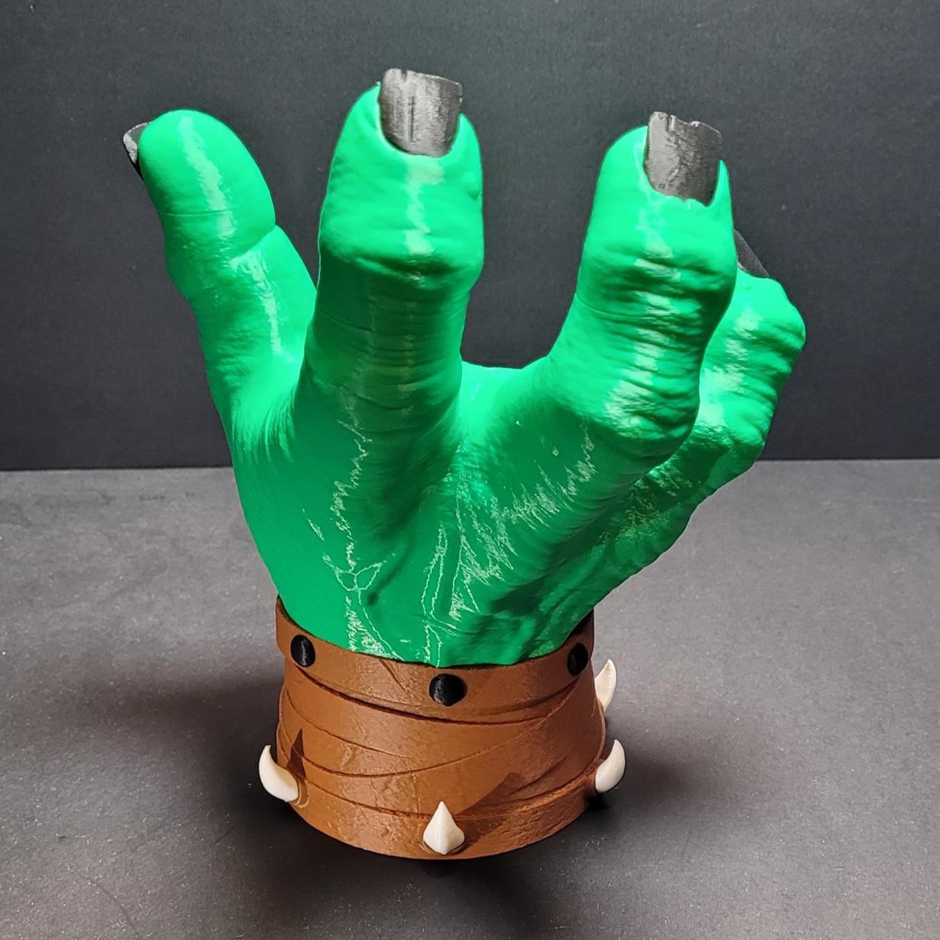 Smash Button Controller Holder – Green Hand Video Game Controller Stand | Gamer Desk Decor | Unique Gift for Gamers | Console Accessory