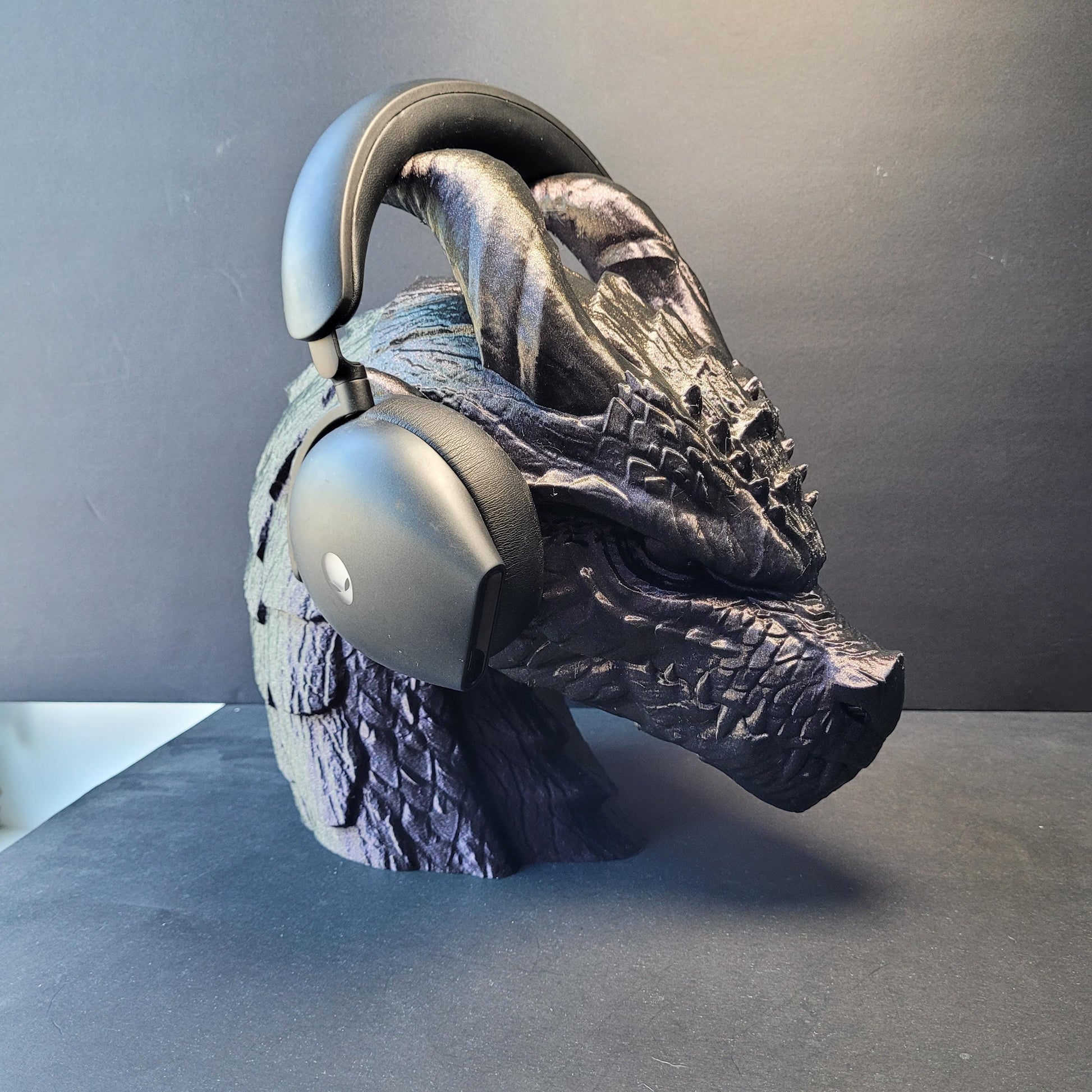 3D Printed Dragon Head Headphone Holder | Fantasy Gamer Desk Accessory | Geek Gift | DND, TTRPG, RPG & Gaming Setup Decor