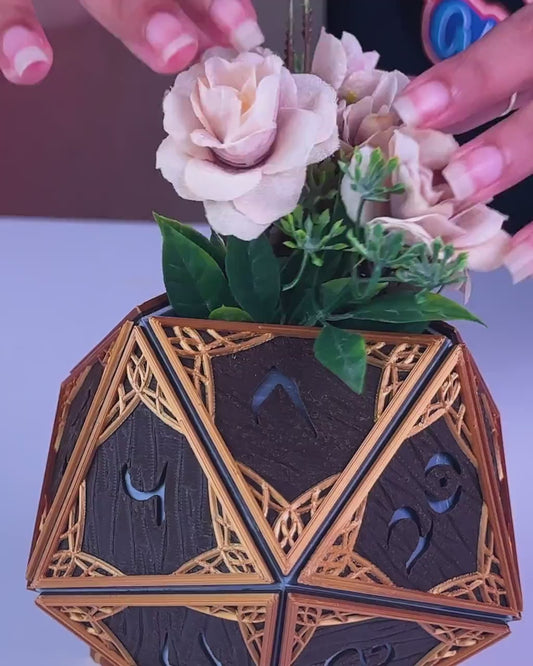 D20 Dice Planter – Geeky Plant Pot for RPG & DnD Fans!